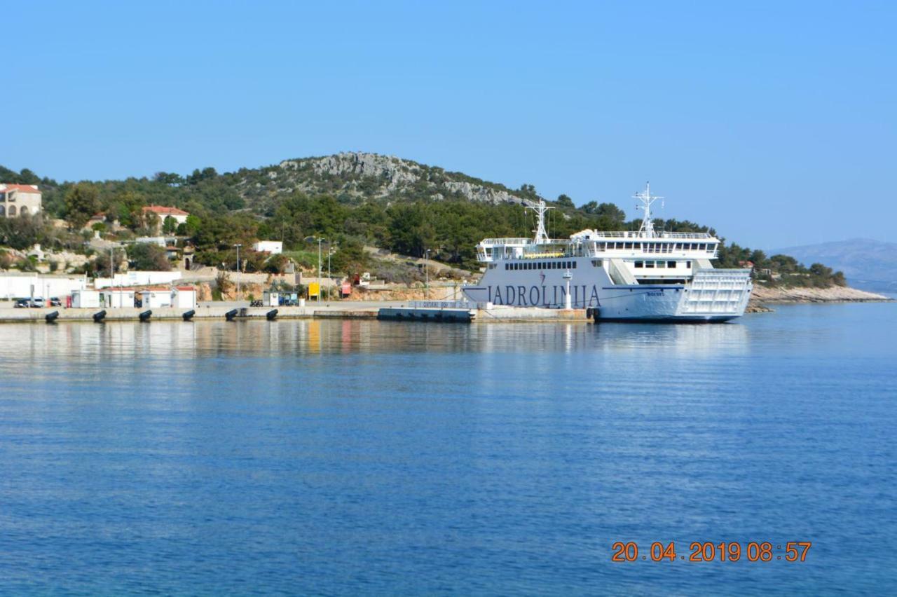 Sealodge - Luxe Villa, Private Pool, Mooring, Parking, Sea & Mountain View, At 150 M From Idyllic Private Beach Rogac Bagian luar foto